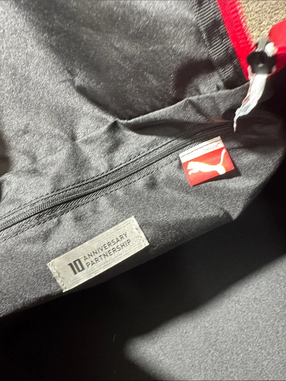Puma x Ferrari mens red 10 anniversary lightweight travel duffel bag EUC